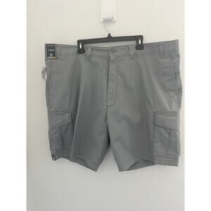 NWT Roundtree & Yorke Men’s Cotton Classic Fit Gray Cargo Zip Up Shorts 46 x 9